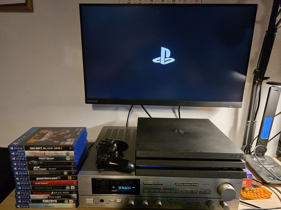 Sprzedam PS 4 Pro 1.tb Plus 13 Gier