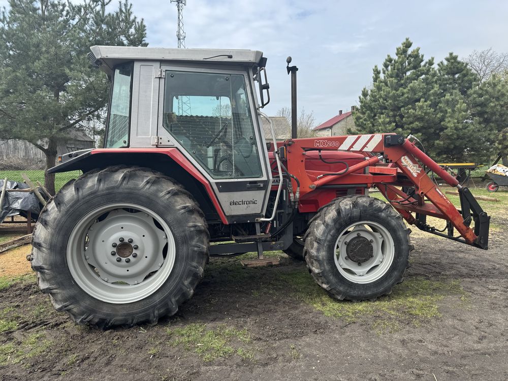 Massey fergusson mf 3050 z ładowaczem tur