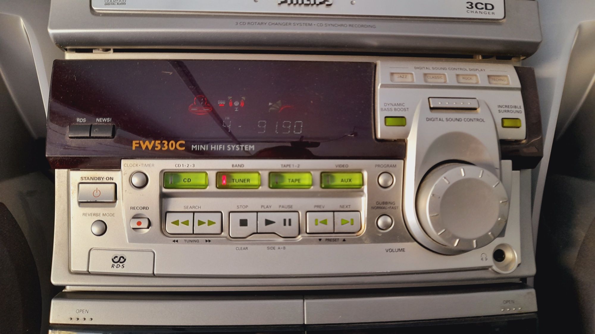 Wieża Philips Fw530C