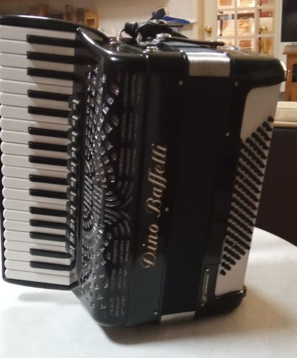 Acordeon Dino Baffeti  novo.