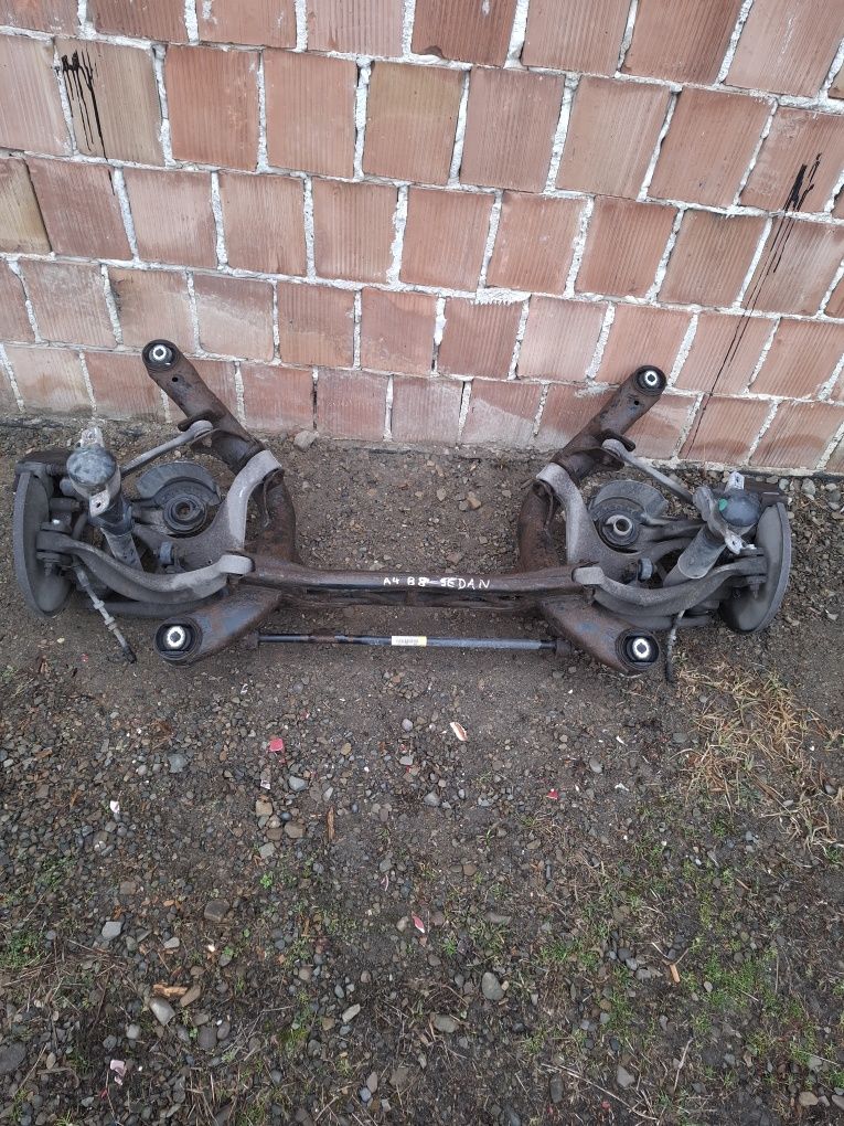 Belka wózek tył audi a4 b8 sedan 2.0tdi