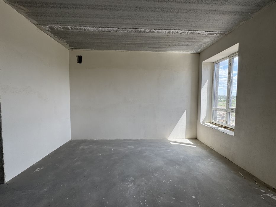 Однокімнатна квартира-студія ЖК Молодість