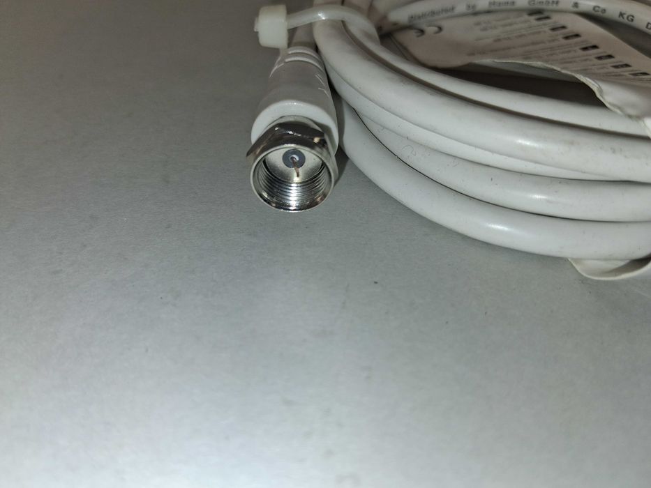 N185 Kabel Antenowy Satelitarny Hama 1,5m 75dB Wtyk F - Wtyk F Biały