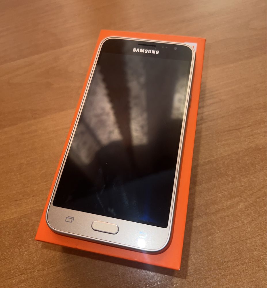 Samsung galaxy j3 2016