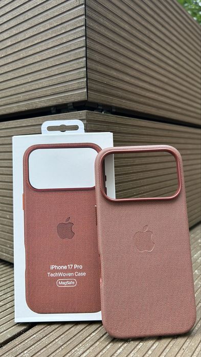 Etui ze tkaniny TechWoven z Magsafe do Iphone’a 17 Pro Siena