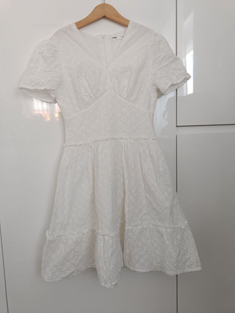Biała sukienka xxs