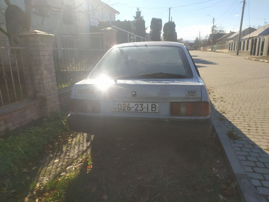 Ford sierra 1.6  бензин 1986 рік