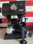 Продам рожкову кавоварку DeLonghi