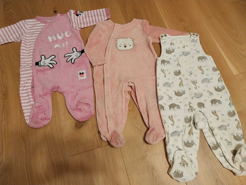 Paka ubranek dla dziewczynki