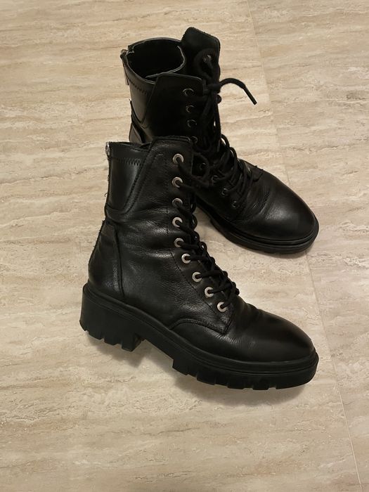 Botki czarne trapery 38