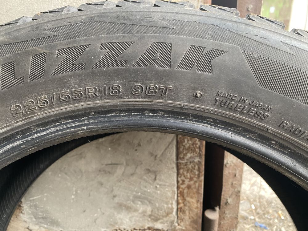 Зімня резина шини BRIDGESTONE 225 55 R18 комплект