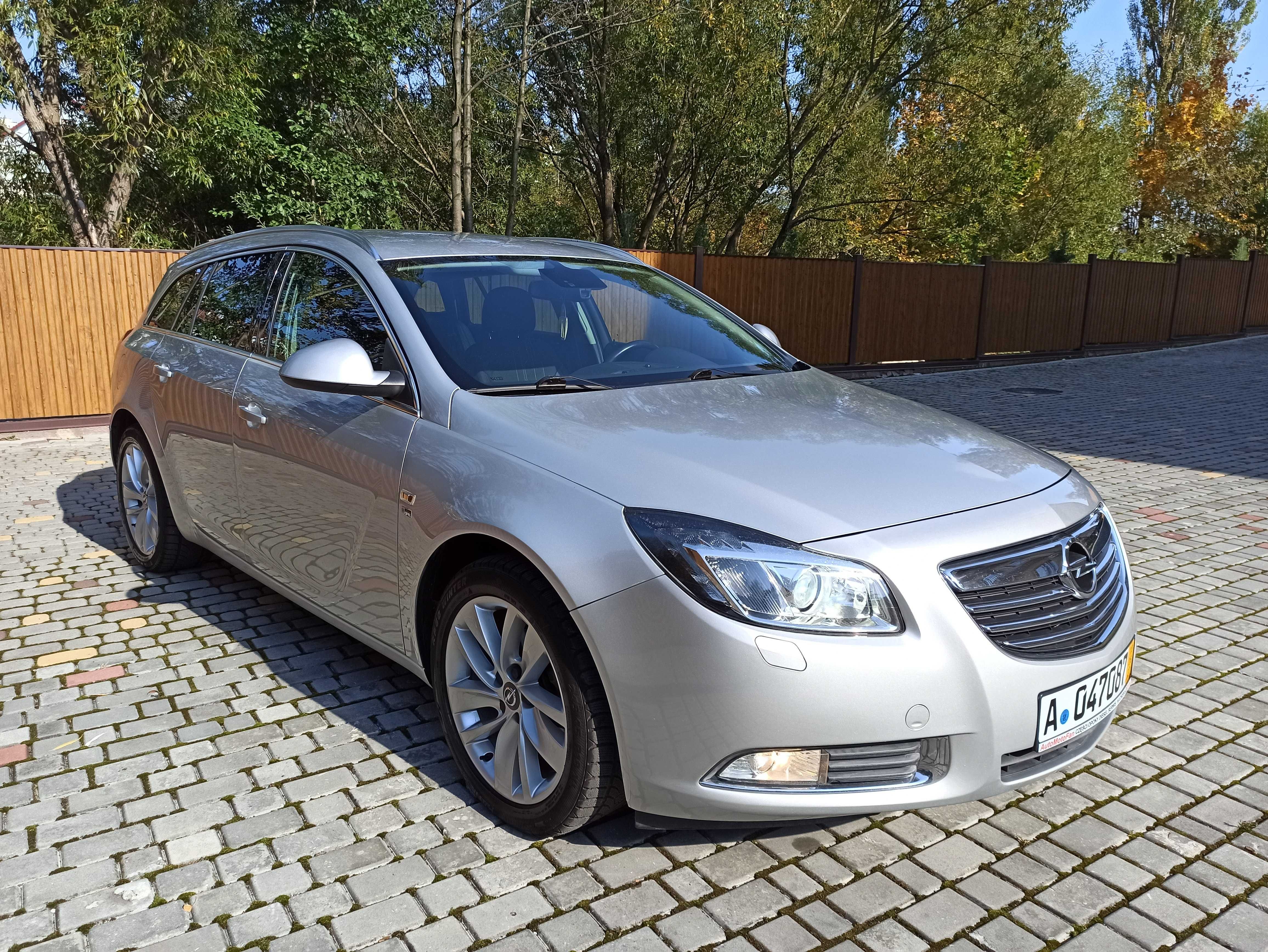 Продам Авто OPEL INSIGNIA SPORT TOURER 2.0CDTI 2012 Свежая с Германии