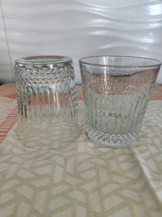 2 Copos licor Beirão