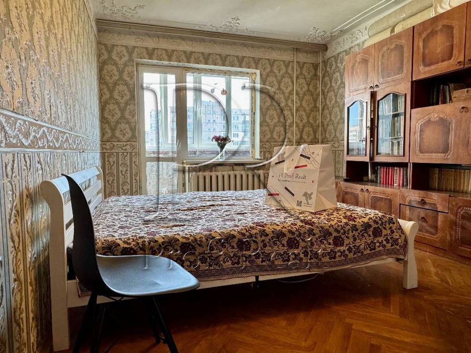 Продаж 3-к квартири Вербицького 28в Харківська Вирлиця Позняки