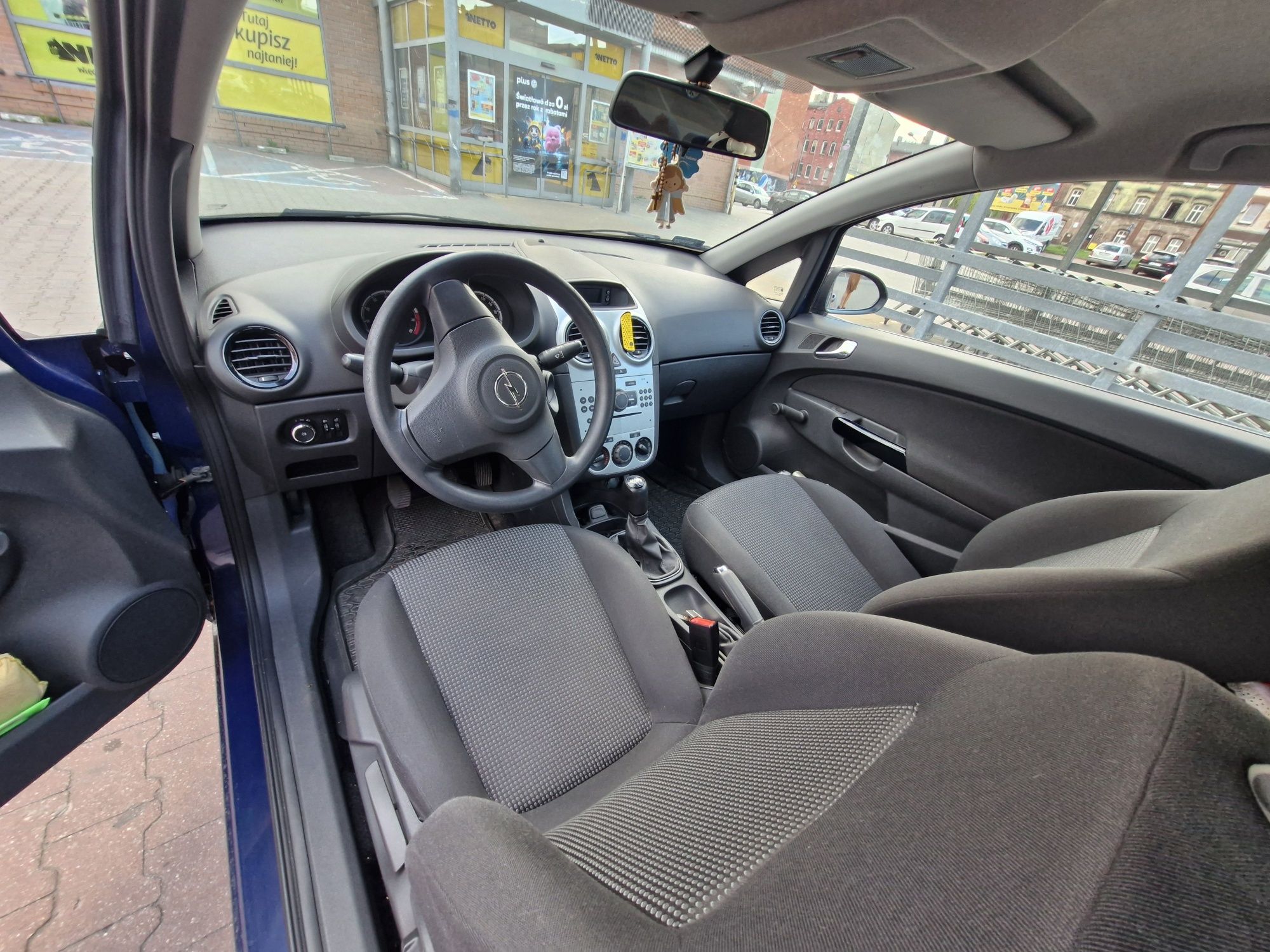 Opel corsa D 2012r