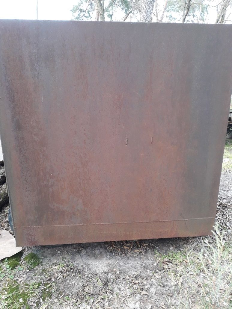 Продам ємкість 4.9 м3