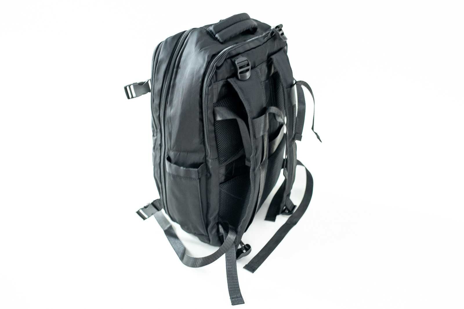 Czarny plecak podręczny 35L do samolotu – 46x30x20 cm, kabinowy