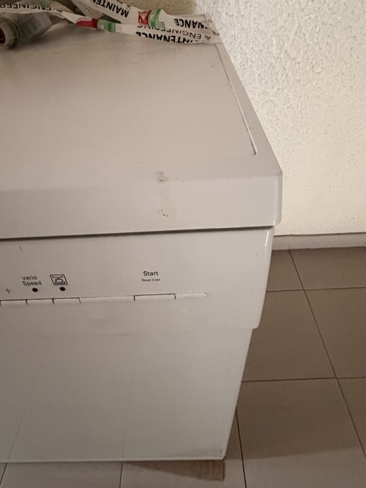 Máquina lavar roupa e máquina louça siemens. (Posso vender separado)