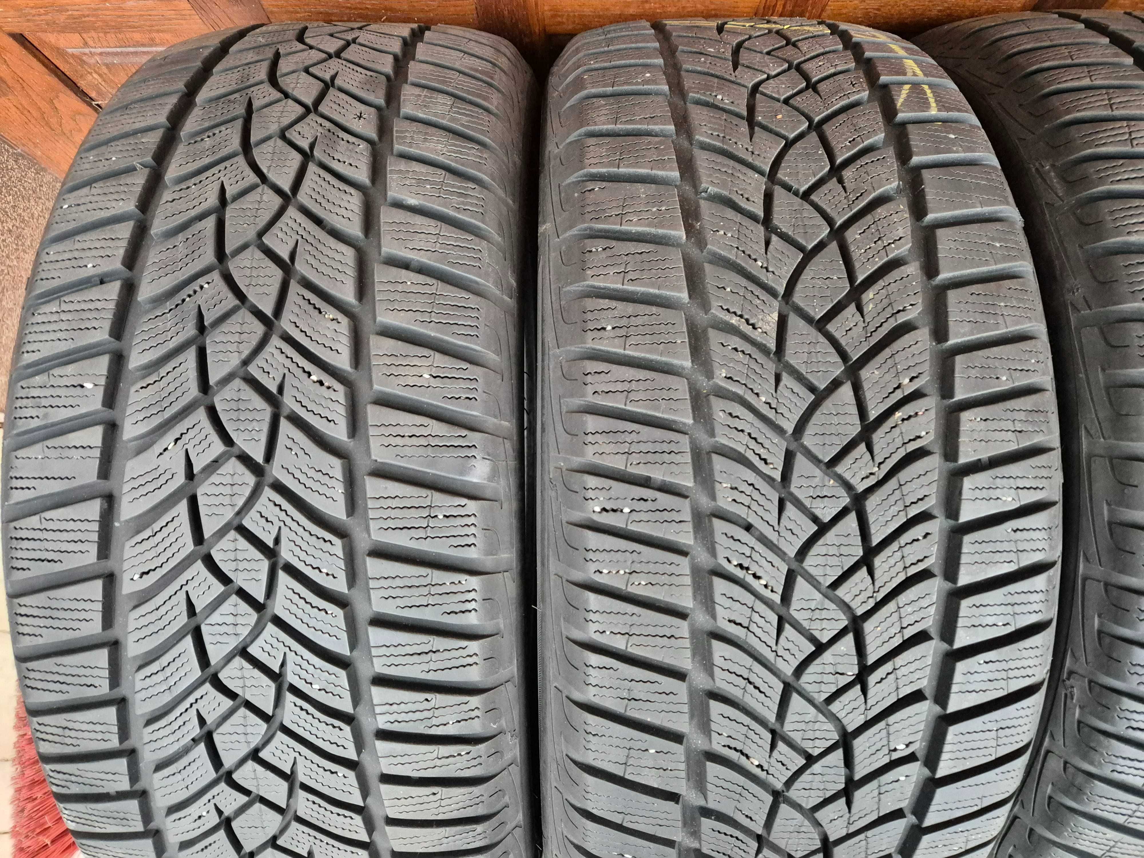 Goodyear UltraGrip Performance + 245/45 R19 102 V XL