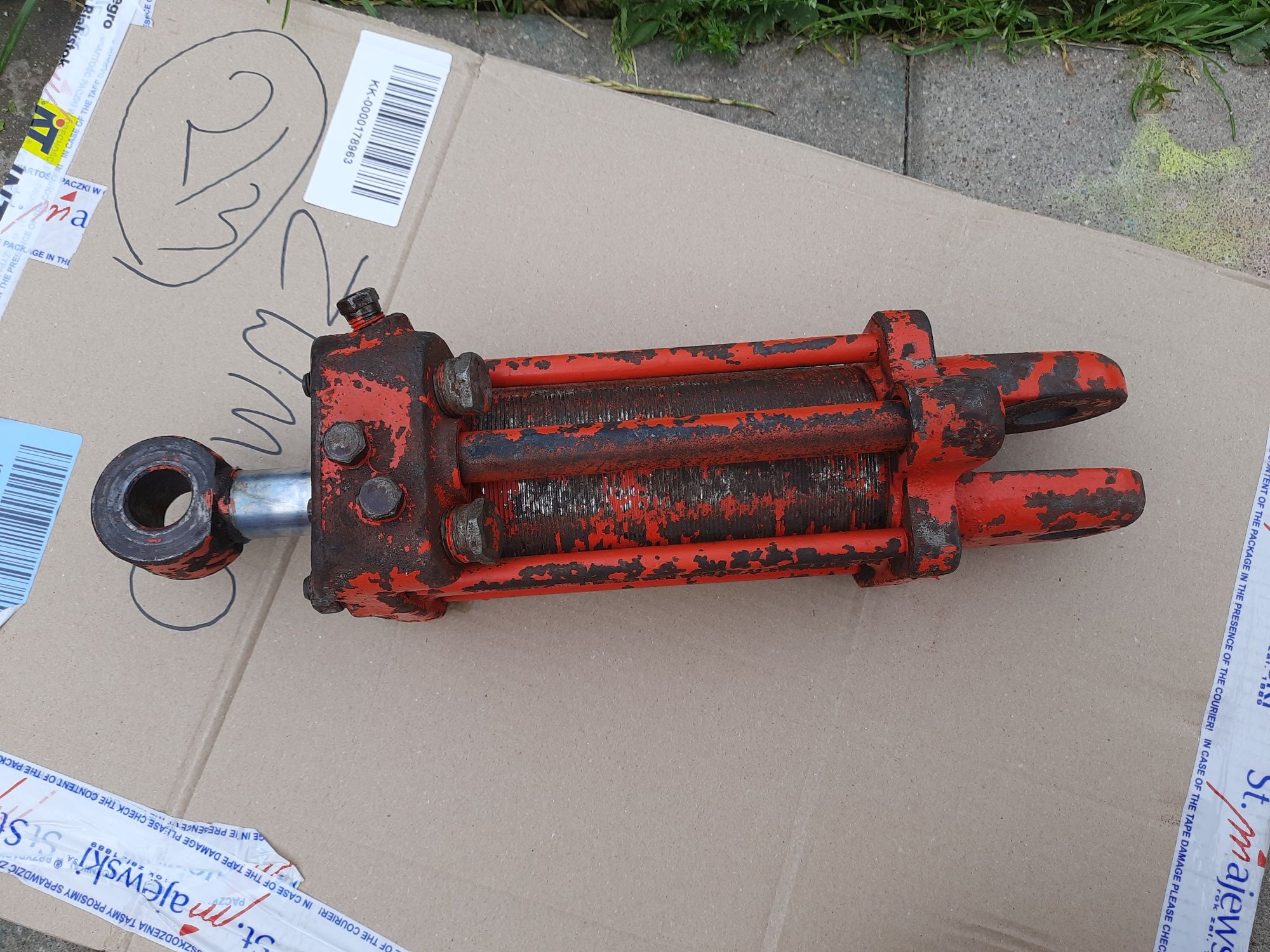 T25 władymirec rusak  siłownik hydrauliczny