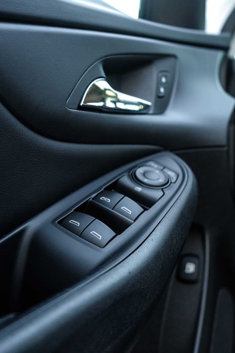 АВТО Chevrolet Volt 2016