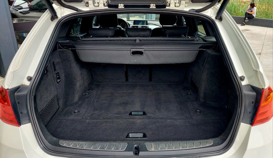 BMW 320 PACK-M Touring "LOOK 335"