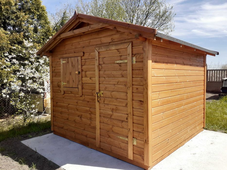 Domek gospodarczy, schowek,  altana z drewna.