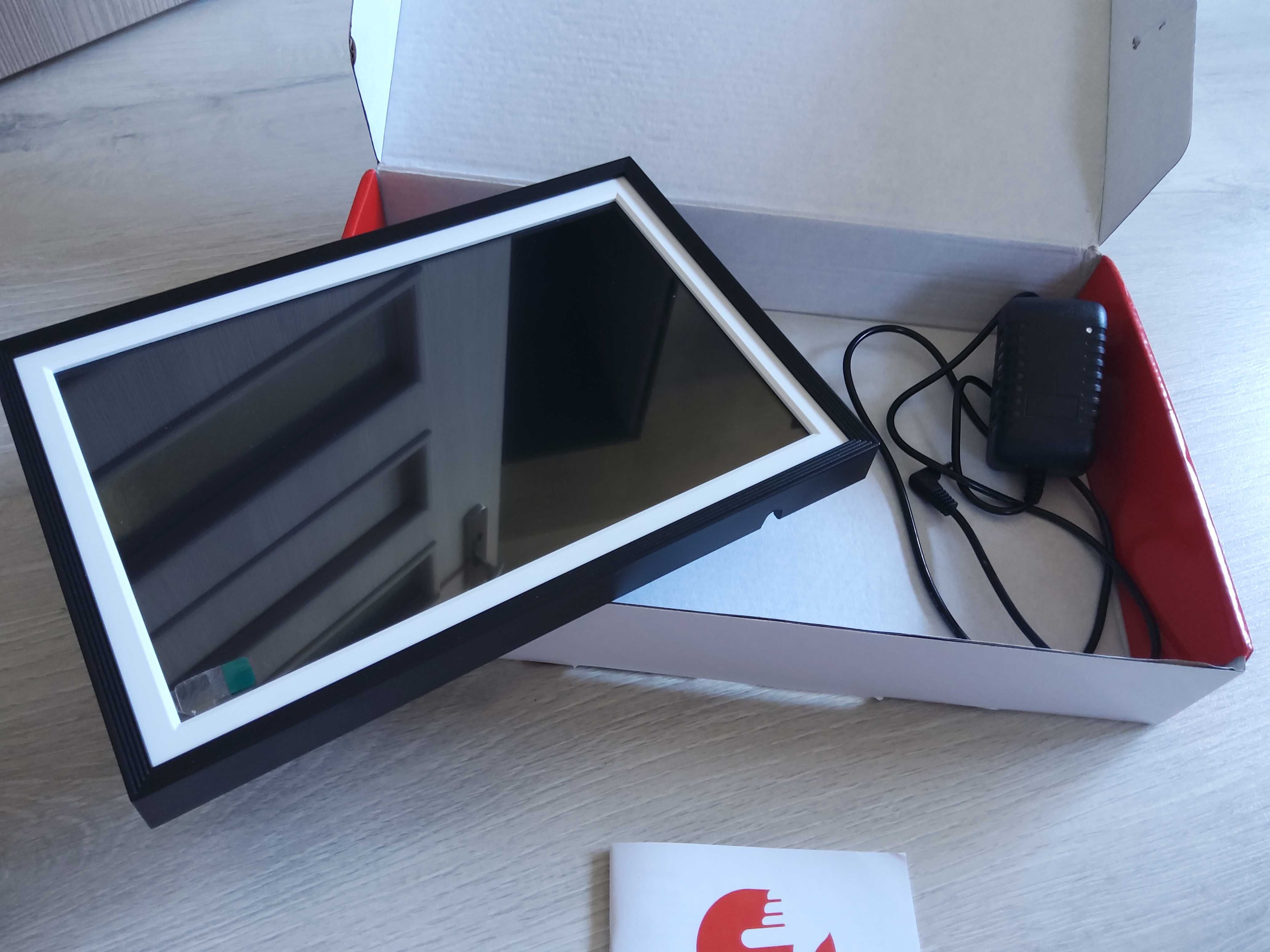 Frameo Cyfrowa ramka 10,1" do zdjęć dotykowa, 1280x800, 32GB, WiFi