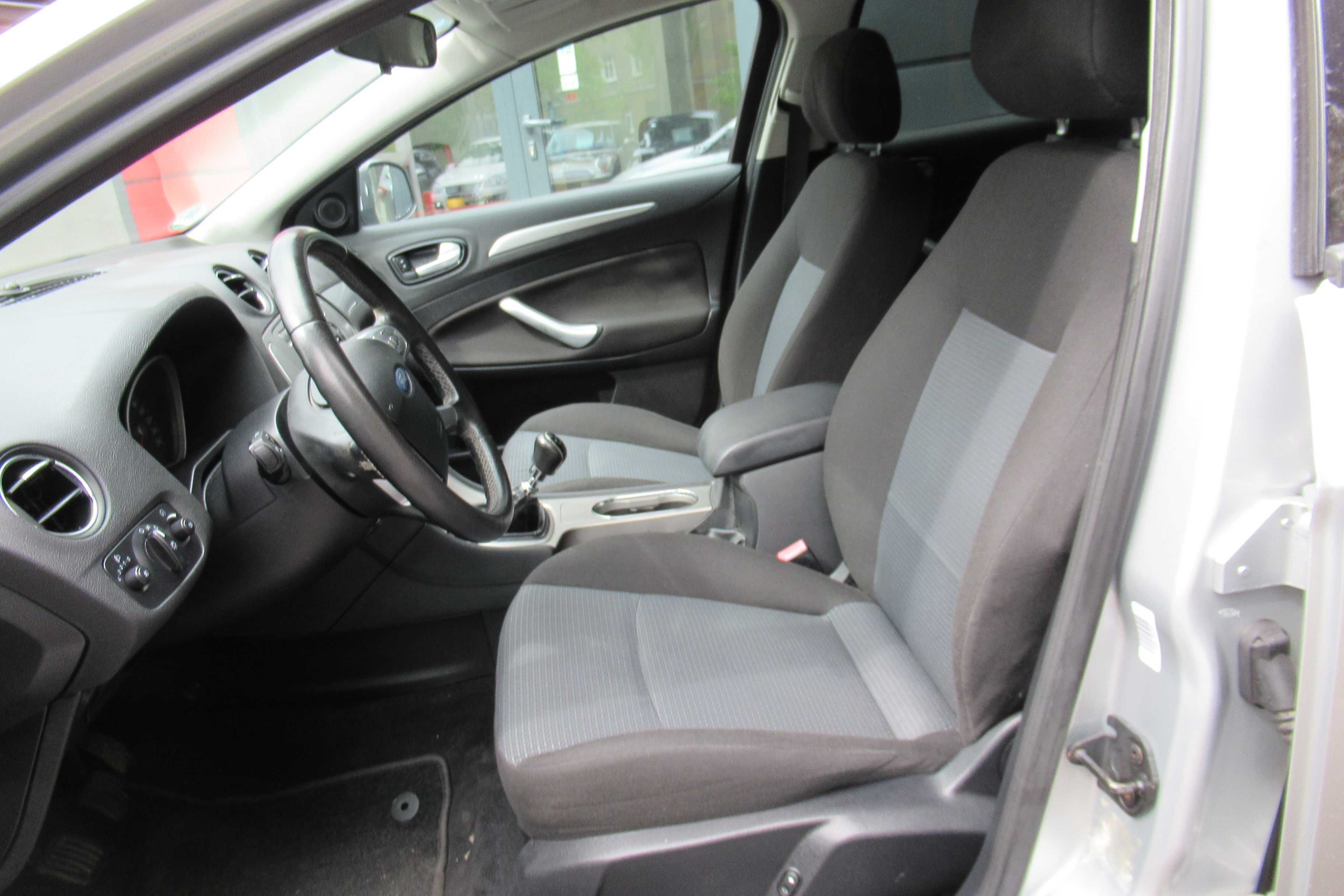 Ford Mondeo mk4 kombi 2.0 tdi srebrny 2007r z Niemiec ładny egzemplarz