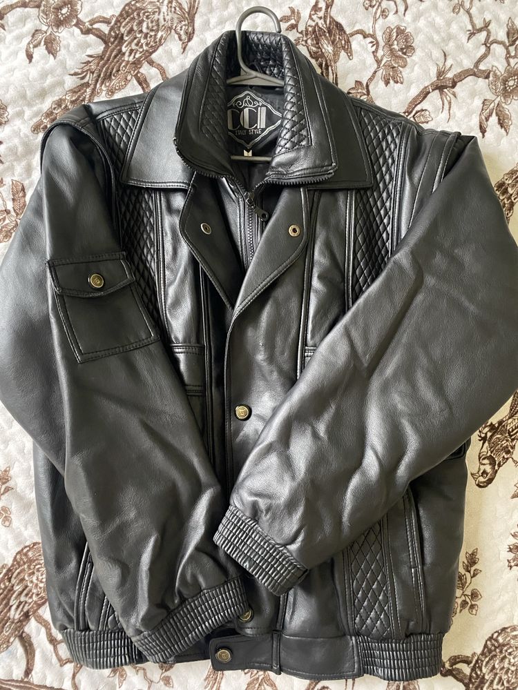 Черная кожаная куртка CCI Italy Style L