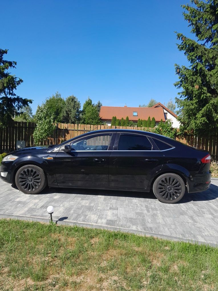 Ford Mondeo diesel 2.0 titanium. Convers,Alcantara,Start Stop