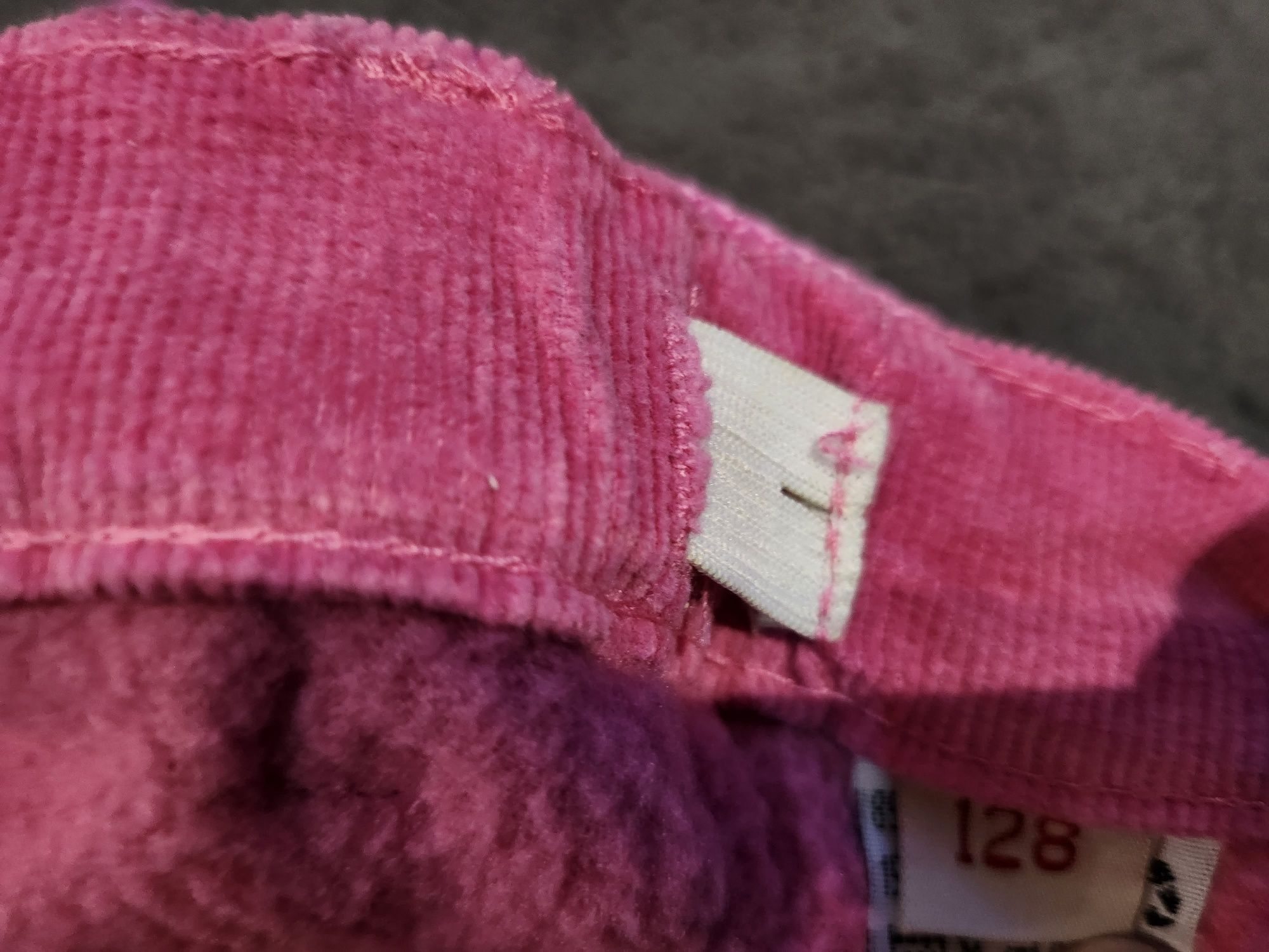 Ocieplane spodnie sztruksowe roz.128cm