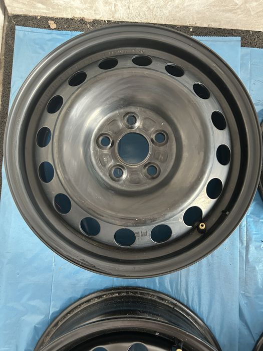 Felgi Stalowe Toyota R 16 5x100 otwór 54 Nowe