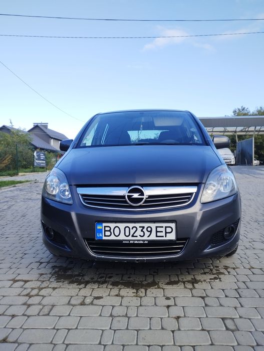 Opel zafira b 1.7 2011р.