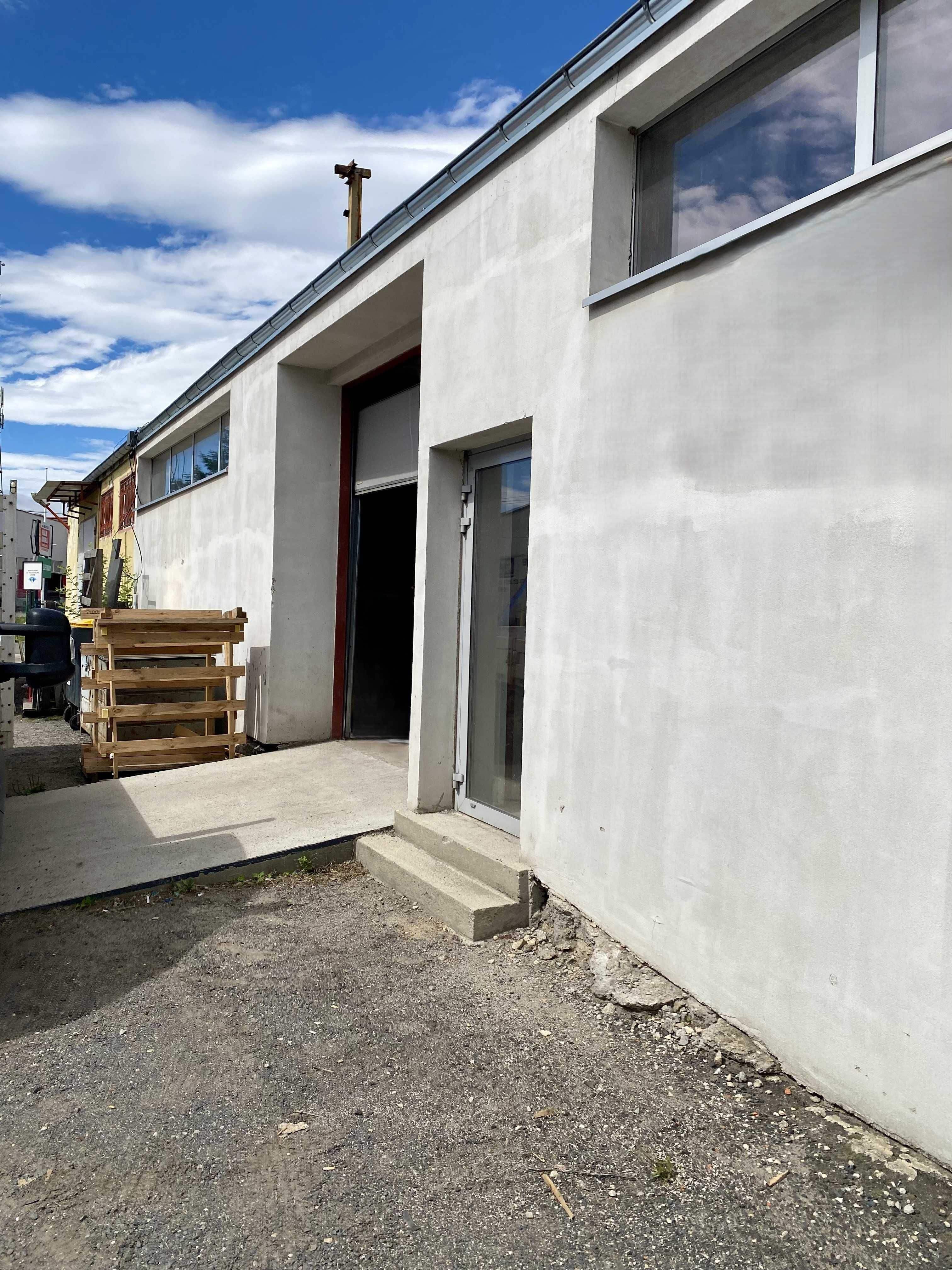Wynajmę halę/magazyn z pomieszczeniami socjalnymi o powierzchni 270 m²