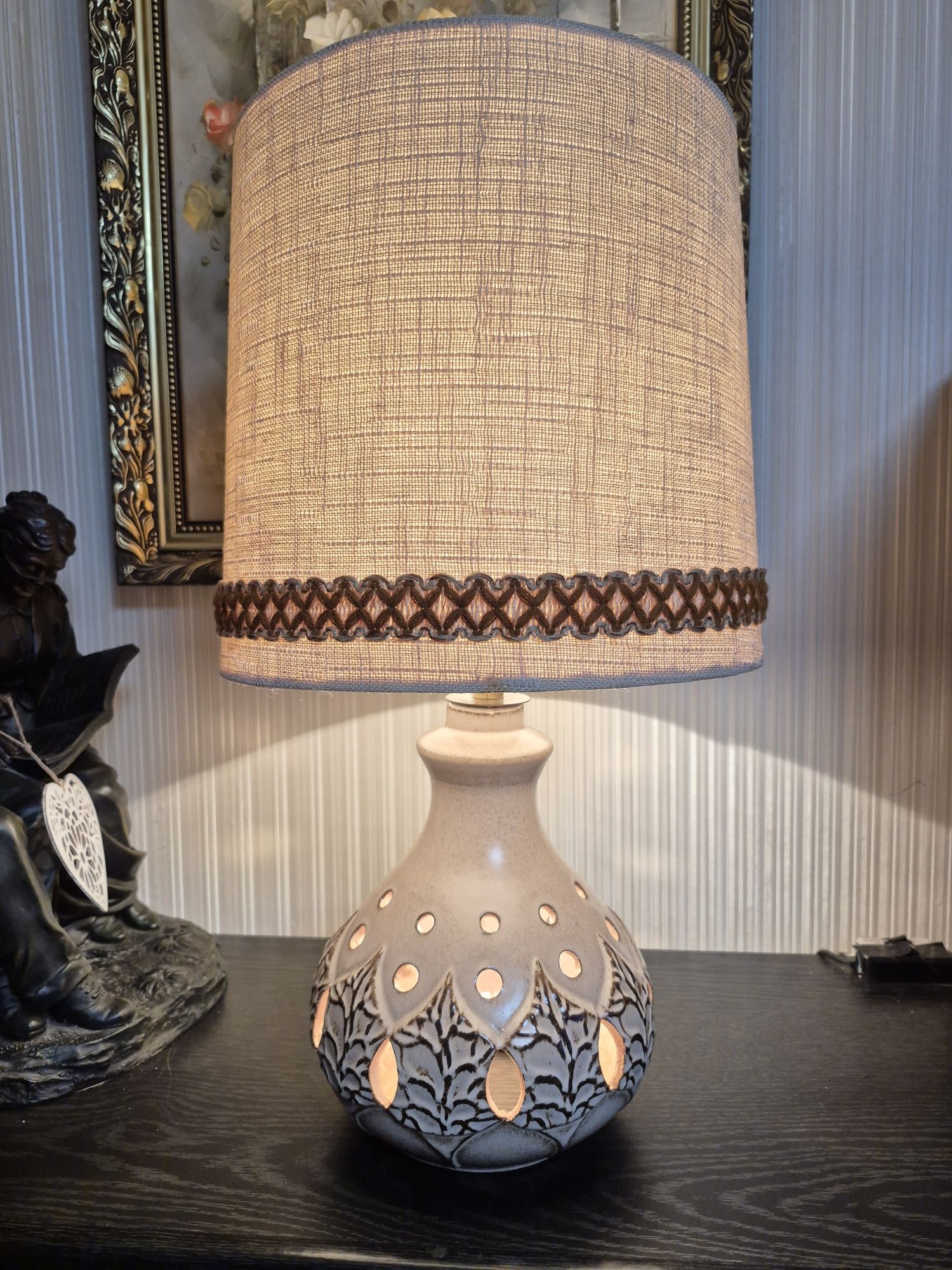 Lampa ceramiczna stołowa z dwoma punktami świetlnymi