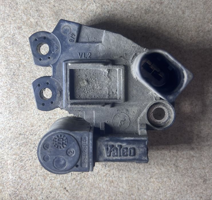 Регулятор генератора Valeo 599317