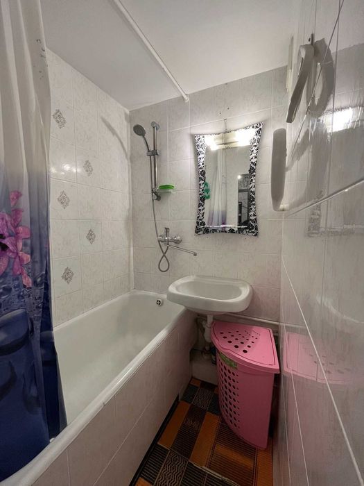 Продам 1-к видовую квартиру ул. Энтузиастов 27 возле м. Левобережная!