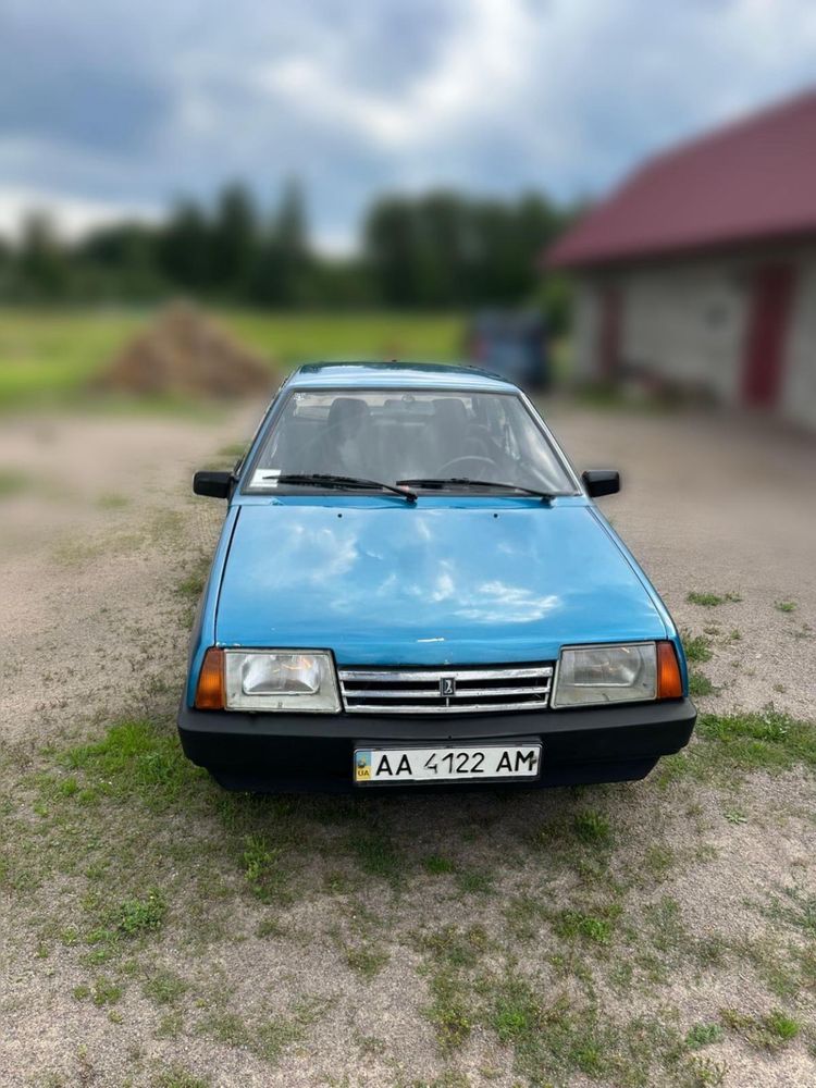 Продам ваз 21099