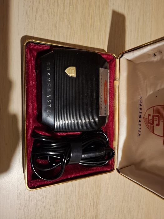 Vintage golarka Sunbeam Shavemaster XSM – lata 50/60, etui