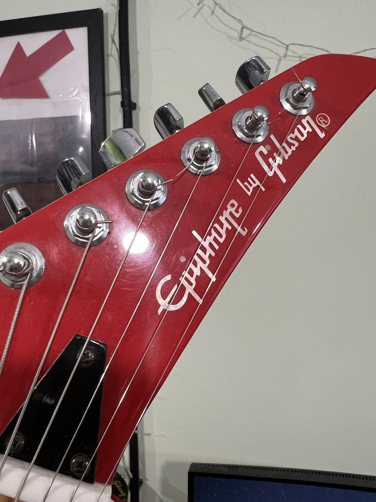 Вінтажний Epiphone Strat