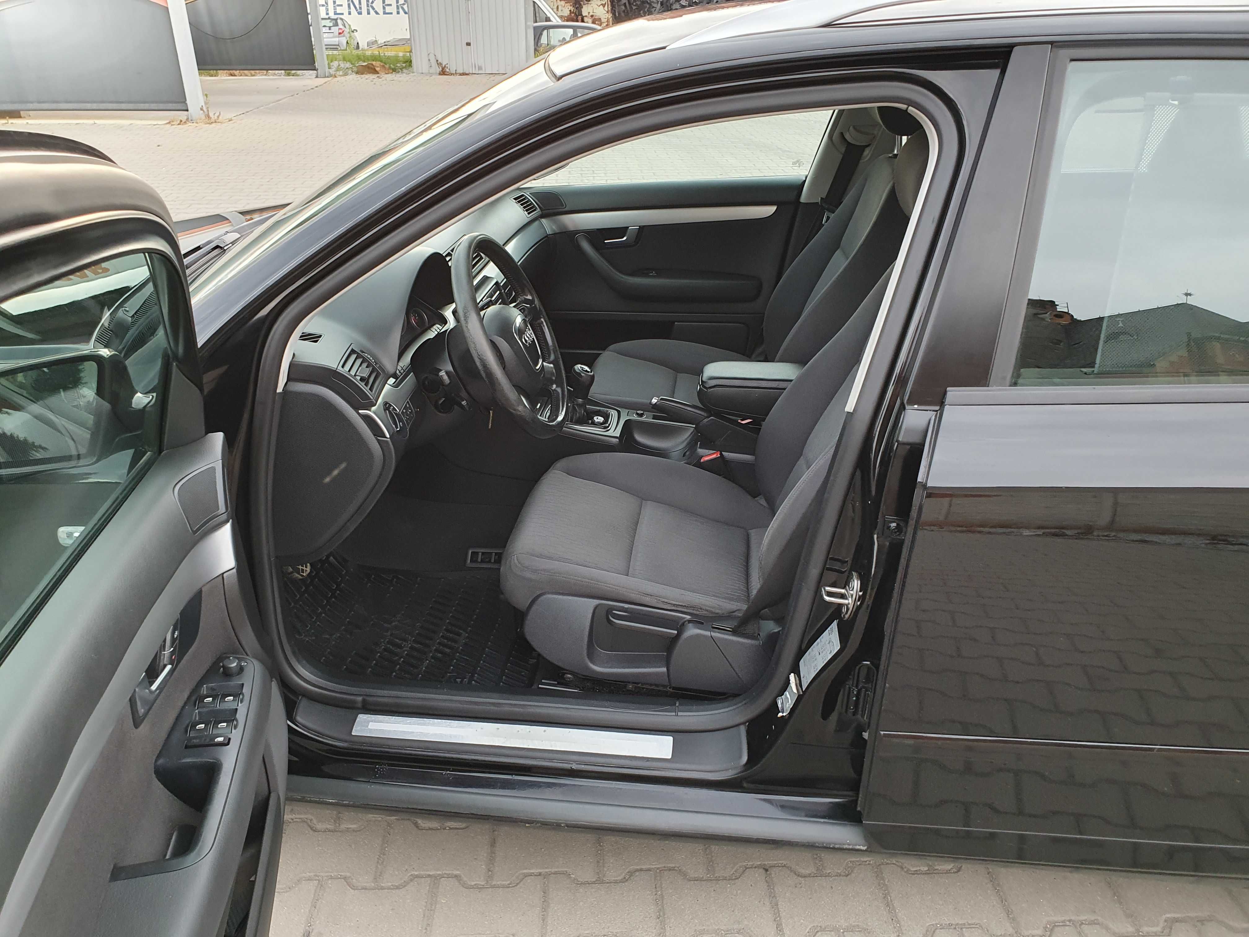 Audi A4 Avant, 2.0tdi, bixenon skrętny, kolorowy fis, multifunkcja.