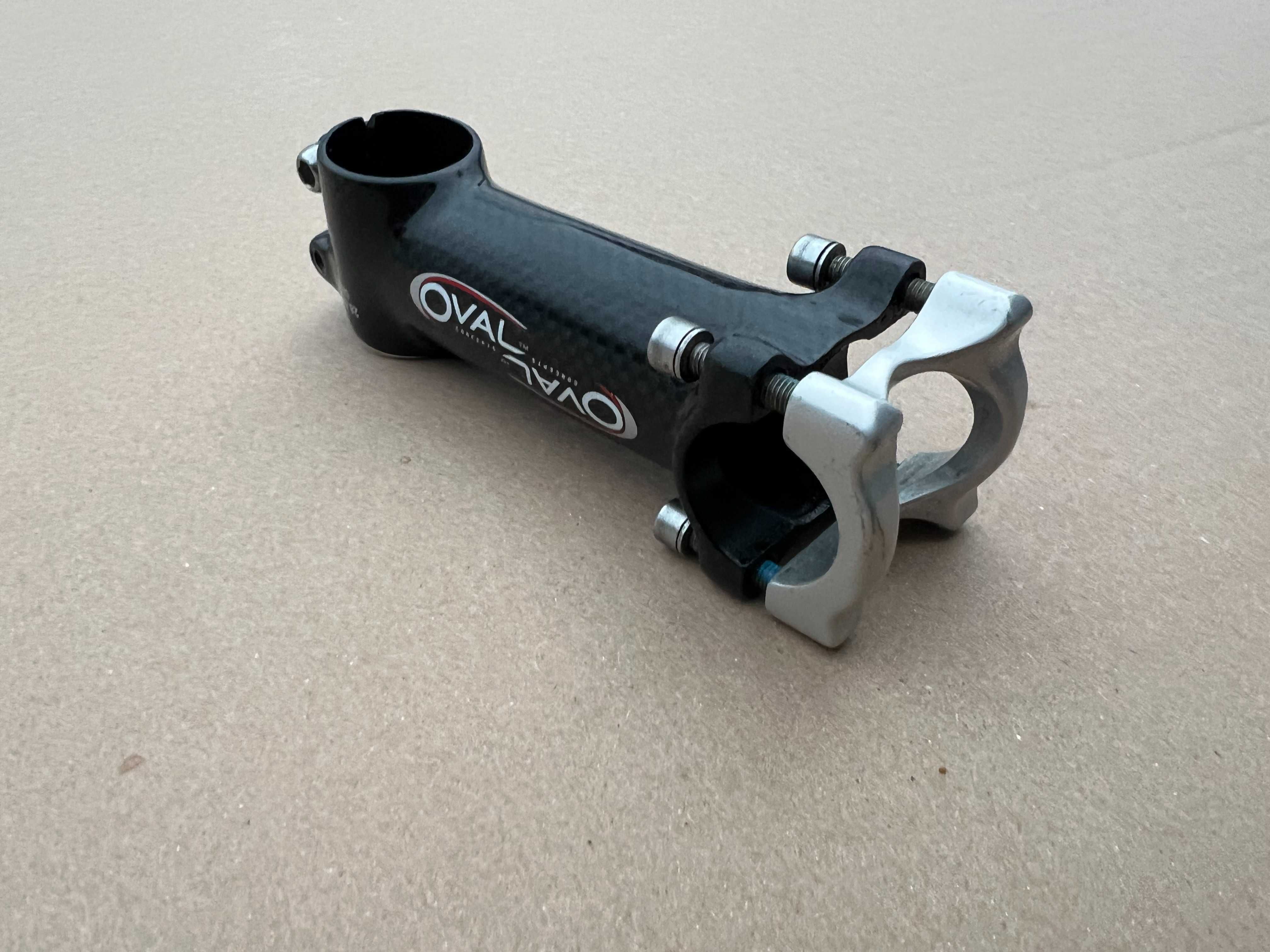 Mostek Wspornik Kierownicy OVAL CONCEPTS R900 CARBON Szosa MTB ALU 110