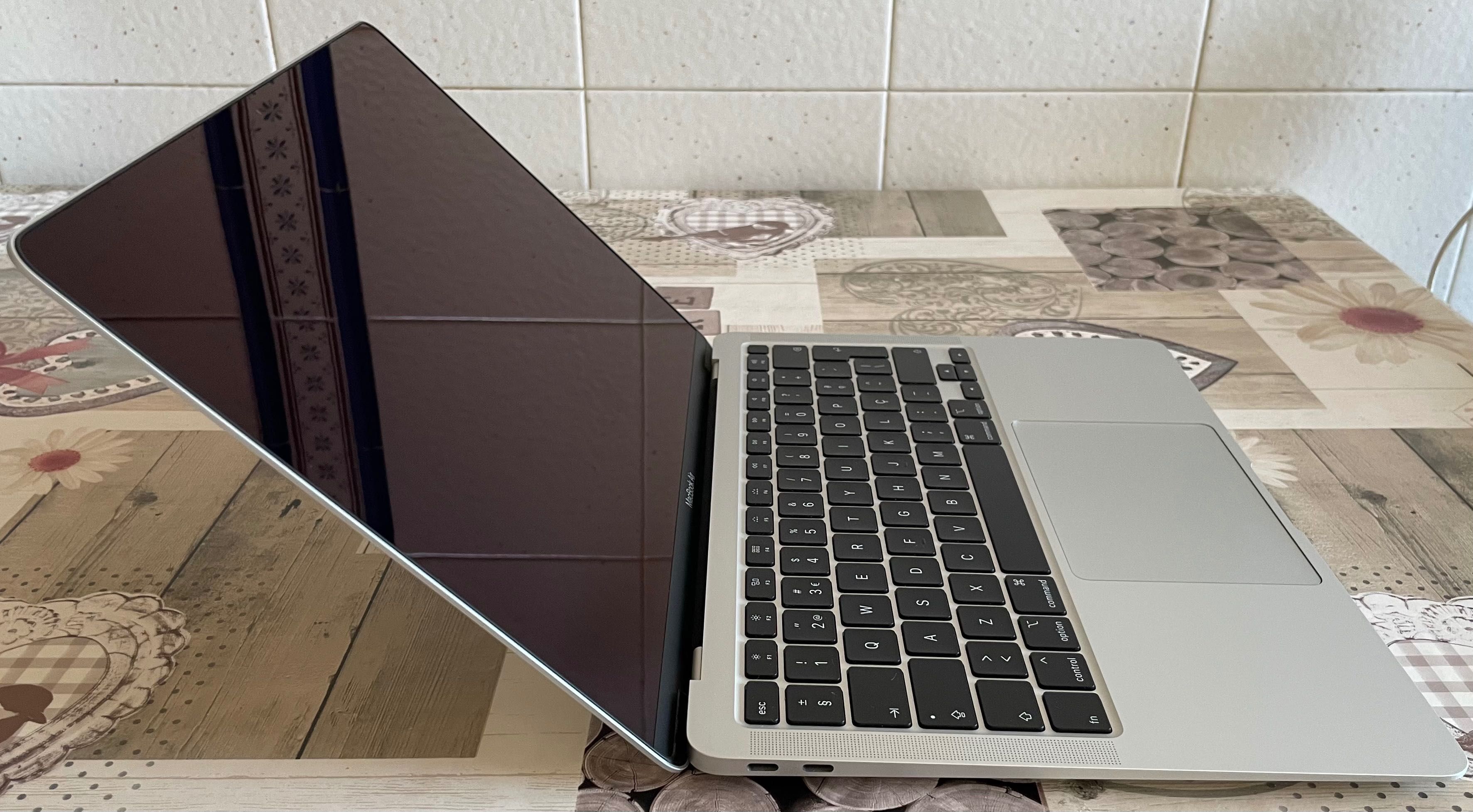 MacBook Air 13" 2020 | i5 4-Core | 16GB RAM | 265GB SSD