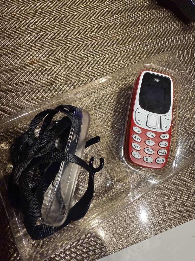 Mini telefon na dwie karty sim