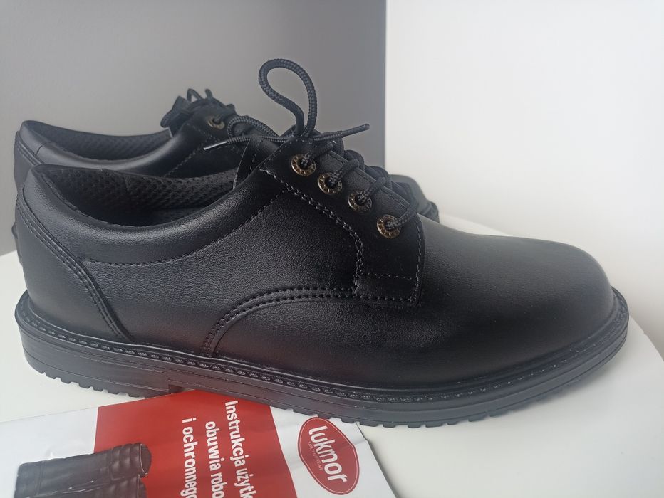 Nowe skórzane półbuty do garnituru pracy dla służb Lukmor 42/26,5cm