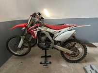 Honda crf-r  com poucas horas