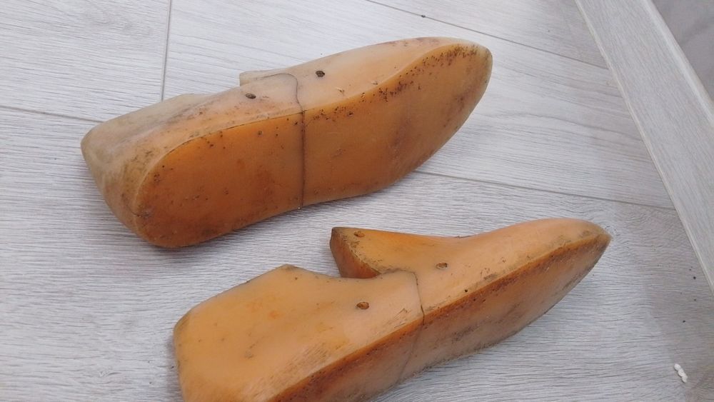 Колодки обувные.