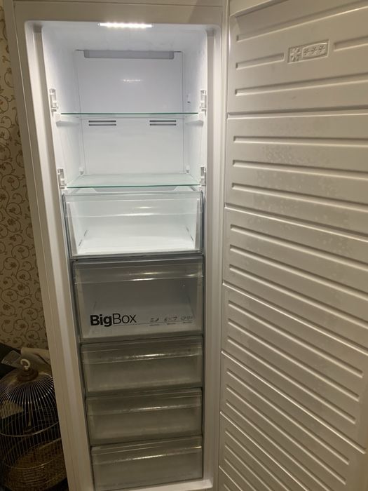 Морозільна камера Vestfrost VD865FNW