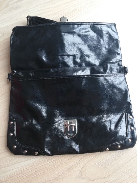 Torebka czarna ze wstawką z motywem zwierzęcym z cekinami